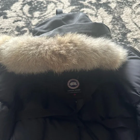 Canada Goose Women's Gray Ski Jacket with Fur Hood - Picture 15 of 16